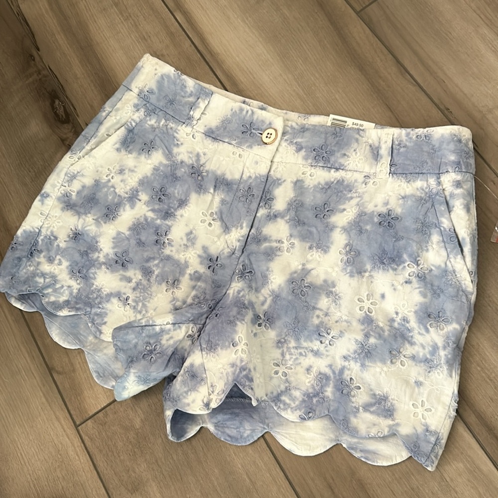 NWT Scallop Hem Shorts Dye Transfer Stretch Embroidery Eyelets Crown & Ivy Blue